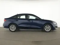Gebraucht Audi A3 Basis 116 PS (85 kW) 2024 Navarrablau Limousine