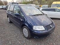 Second-hand VW Sharan 150 CP (110 kW) 2003 Albastru Monovolum