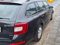 Gebraucht Skoda Octavia Ambition 150 PS (110 kW) 2014 Schwarz Kleinwagen