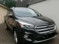 Gebraucht Ford Kuga Titanium 150 PS (110 kW) 2017 Grau SUV