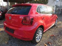 Gebraucht VW Polo Comfortline 75 PS (55 kW) 2015 Flashrot Kleinwagen