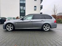 Gebraucht BMW 330 M Sport 245 PS (180 kW) 2011 Grau Kombi