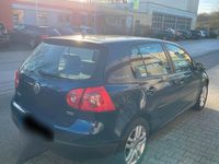 Gebraucht VW Golf V 105 PS (77 kW) 2007 Blau Limousine