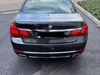 Gebraucht BMW 740 313 PS (230 kW) 2013 Grau Limousine