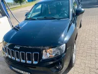 Gebraucht Jeep Compass 136 PS (100 kW) 2012 Schwarz SUV