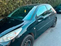 Gebraucht Peugeot 206+ 75 PS (55 kW) 2009 Schwarz Kleinwagen