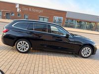 Gebraucht BMW 320 Advantage 190 PS (139 kW) 2020 Schwarz Kombi
