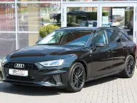 Gebraucht Audi A4 S-Line 163 PS (119 kW) 2023 Mythosschwarzmet. (metallic) Kombi