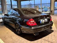 Gebraucht Mercedes E350 Avantgarde 272 PS (200 kW) 2005 Schwarz Limousine