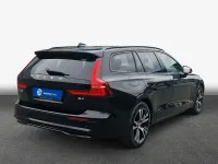 Gebraucht Volvo V60 Plus 197 PS (144 kW) 2025 Schwarz Kombi