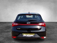 Gebraucht Hyundai i20 Select 84 PS (61 kW) 2022 Phantom black (metallic) Kleinwagen