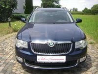 Gebraucht Skoda Superb Elegance 160 PS (117 kW) 2012 Lavablau metallic Kombi