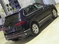 Gebraucht VW Tiguan Elegance 150 PS (110 kW) 2022 Deep black pearlescent (metallic) SUV