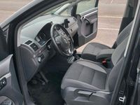 gebraucht VW Touran schwarz 2.0 TDI Diesel Life Navi 140 PS