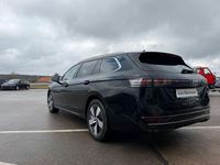 Gebraucht VW Passat Elegance 150 PS (110 kW) 2025 Schwarz Kombi