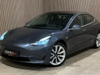 Usata Tesla Model 3 Long Range AWD 225 kW (306 CV) 2019 Blu Berlina