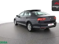 Usata VW Passat Elegance 200 CV (147 kW) 2020 Grigio Berlina