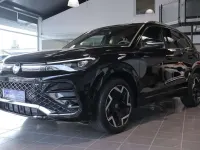 Gebraucht VW Tiguan R-line 150 PS (110 kW) 2025 Schwarz SUV