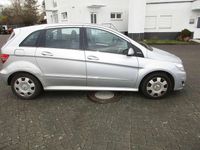 Gebraucht Mercedes B180 116 PS (85 kW) 2011 Polarsilber  metalliclack Van / Kleinbus