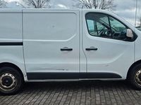 Gebraucht Opel Vivaro 120 PS (88 kW) 2017 Weiß Van / Kleinbus