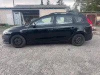 Gebraucht Hyundai i30 90 PS (66 kW) 2012 Schwarz Kombi