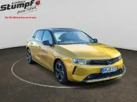 Gebraucht Opel Astra Elegance 131 PS (96 kW) 2023 Gelb Kleinwagen