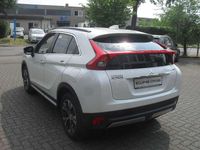 Gebraucht Mitsubishi Eclipse Cross Active 163 PS (119 kW) 2019 Perlmuttweiß SUV