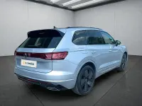 Gebraucht VW Touareg 286 PS (210 kW) 2025 Silber SUV