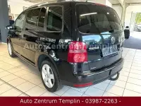 Gebraucht VW Touran United 102 PS (75 kW) 2008 Schwarz Van / Kleinbus