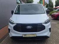Gebraucht Ford Transit Custom 136 PS (100 kW) 2024 Frostweiß Van / Kleinbus