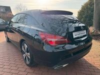 Gebraucht Mercedes CLA180 122 PS (89 kW) 2017 Kosmosschwarz Limousine