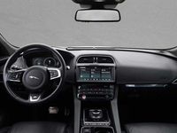 Gebraucht Jaguar F-Pace S 301 PS (221 kW) 2017 Glacier white metalic SUV