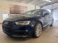 Gebraucht Audi A3 Sport 116 PS (85 kW) 2017 Blau Limousine