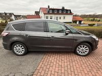 Gebraucht Ford S-MAX Titanium 150 PS (110 kW) 2017 Grau Van / Kleinbus