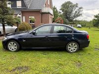 Gebraucht BMW 316 122 PS (89 kW) 2009 Blau Limousine