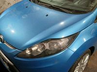 Gebraucht Ford Fiesta 100 PS (73 kW) 2011 Blau Kleinwagen