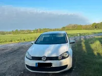 Gebraucht VW Golf VI 80 PS (58 kW) 2011 Schwarz Kleinwagen