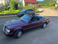 Gebraucht Mercedes E200 136 PS (100 kW) 1996 Rot Cabrio
