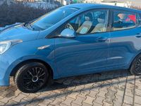 Gebraucht Hyundai i10 Trend 87 PS (63 kW) 2014 Blau Kleinwagen