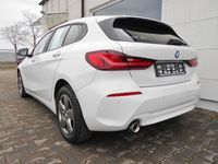 Gebraucht BMW 118 136 PS (100 kW) 2022 Weiß Kleinwagen