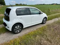 Gebraucht VW e-up! Style 61 kW (83 PS) 2022 Weiß Kleinwagen