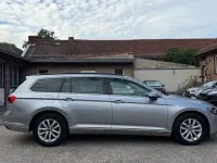 Gebraucht VW Passat Business 150 PS (110 kW) 2023 Silber Kombi