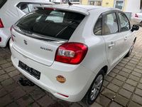 Gebraucht Suzuki Baleno Basic 90 PS (66 kW) 2017 Perleffektweiss Kleinwagen
