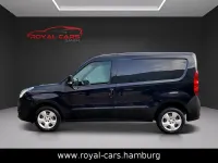 Gebraucht Opel Combo Edition 95 PS (69 kW) 2017 Mitternachtsschwarz mi2 Van / Kleinbus