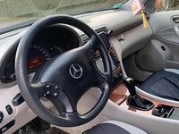 Gebraucht Mercedes C180 147 PS (108 kW) 2004 Silber Limousine