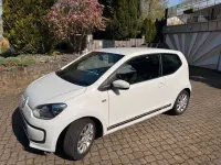 Usado VW up! CLUB 60 CV (44 kW) 2016 Blanco Utilitario