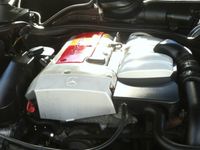 Second-hand Mercedes E200 Classic 163 CP (119 kW) 2002 Negru Break
