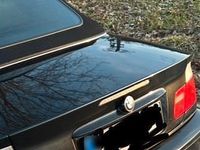 Gebraucht BMW 325 Cabriolet 192 PS (141 kW) 2006 Schwarz Cabrio