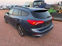 Gebraucht Ford Focus ST-Line 125 PS (91 kW) 2018 Chromablau metallic Kombi
