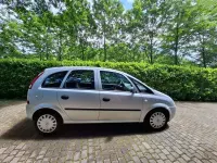 Gebraucht Opel Meriva 101 PS (74 kW) 2003 Silber Van / Kleinbus